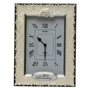 Pearl Wedding Anniversary Quartz Clock