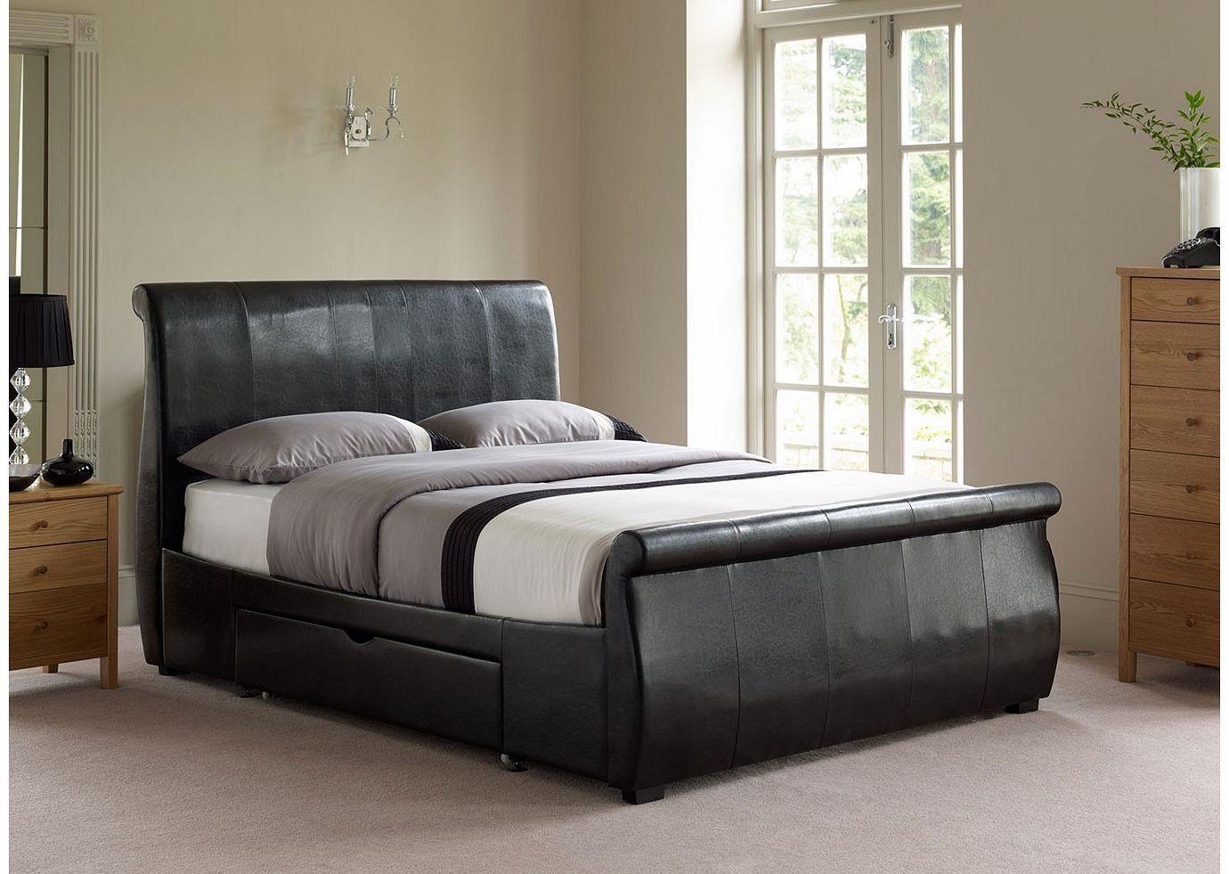 Manhattan Bedstead - Black