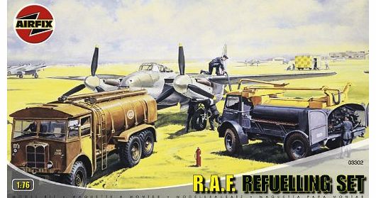 A03302 RAF Refuelling 1:76 Scale Series 3 Plastic Diorama Model Kit