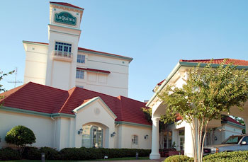 La Quinta Inn and Suites Atlanta Paces Ferry