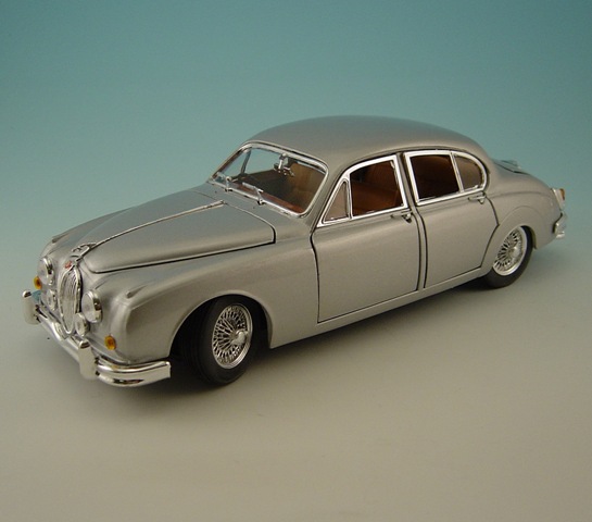 Bburago Jaguar MK2 1959 Silver