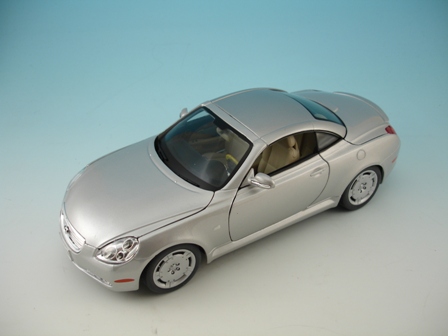 Bburago Lexus SC430 Silver