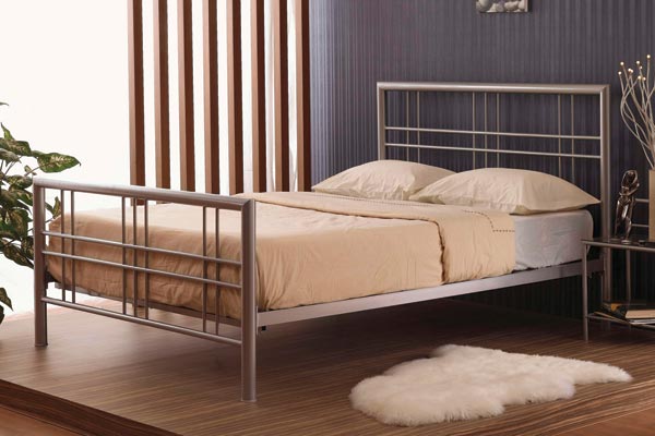 Metro Metal Bed Double 135cm