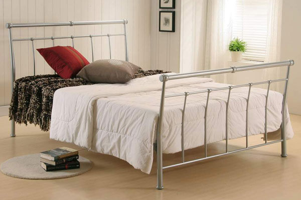 Bedworld Discount Venice Metal Bedframe Double 135cm