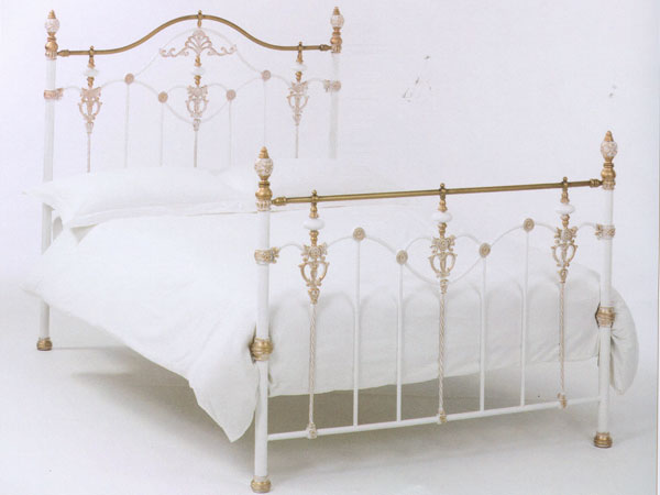 Bentley Designs Eleanor  Metal Bed Frame Double 135cm