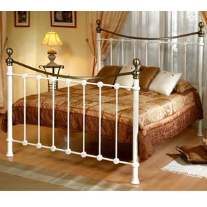 Clearance Birlea Kelso 4FT 6 Double Bedstead -