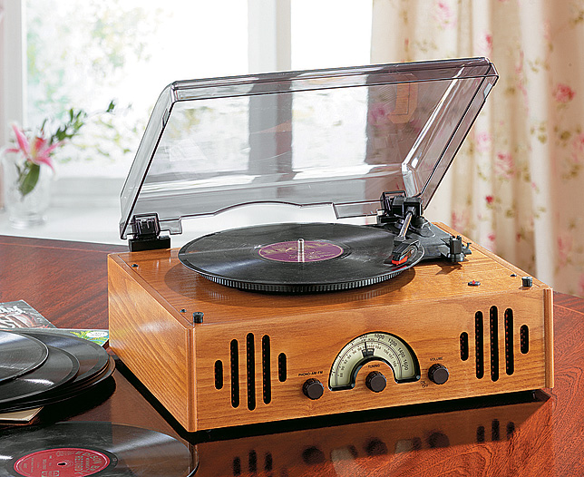 AM/FM Turntable