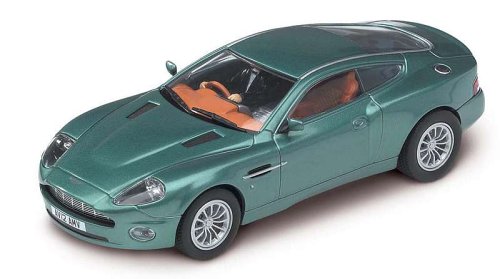 Carrera 25700 Aston Martin Vanquish New British Racing Green 1:32nd Scale