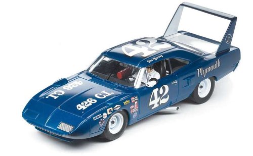 Carrera 25720 Plymouth Roadrunner Superbird No.42 Riverside 70 1:32nd Scale