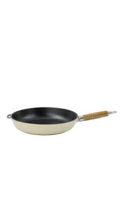 chasseur Frypan  wood handle  26cm