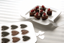 12Cup Mini Sweetheart Pan -