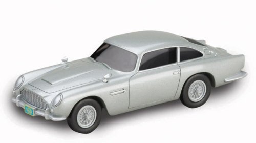 Corgi James Bond Casino Royale Directors Cut Aston Martin DB5