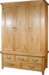 Oak 3 Door Wardrobe