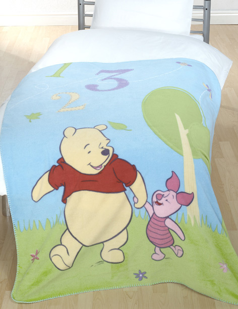 Disney Winnie the Pooh Winnie the Pooh 123 Large Fleece Blanket