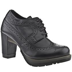 Dr Martens Female Diva Tiana Wing Tip 5 Eye Leather Upper in Black