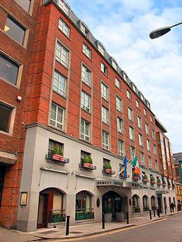 Brooks Hotel