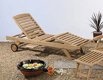 Eastward Limited Suffolk Teak Lounger (GF014)