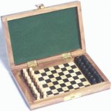 Chess Set. Pegged Pieces. Inlaid.Shisham Wood Travel.