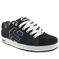 Male Etnies Cinch Suede Upper in Navy