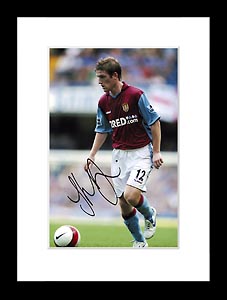 FamousRetail Steven Davis signed 8x12 photo