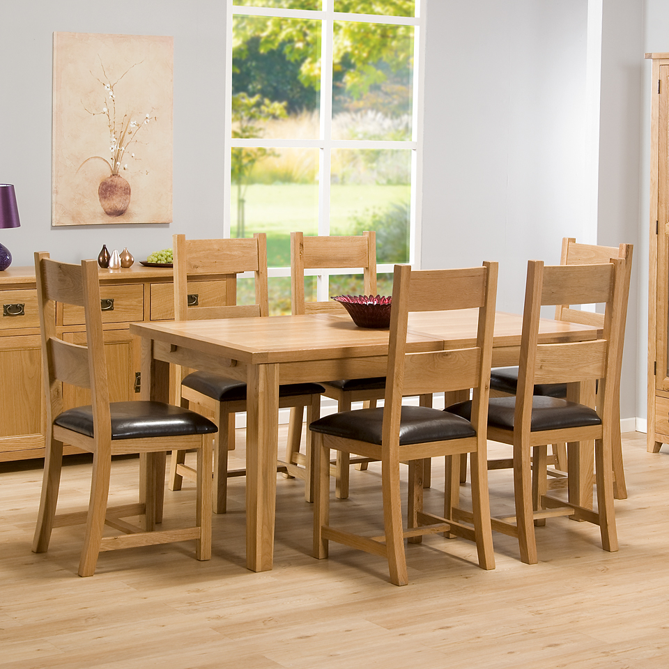 Stirling Oak 1.6m Extending Dining Table