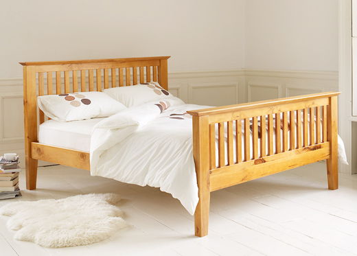 GREEN PINE HILL CO LTD Double Susannah Bedstead