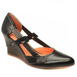 Harlot Female Bold Leather Upper Evening in Black