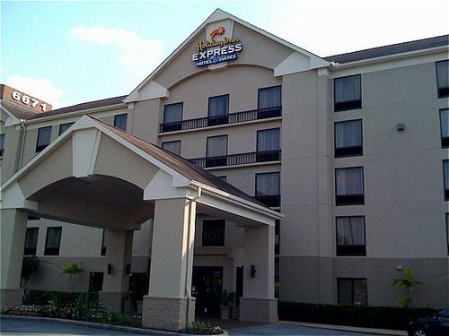 Holiday Inn Exp Stes Hillcroft