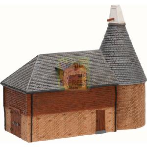 Hornby Skaledale Farm Collection Oast House