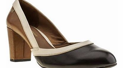 womens hush puppies black & brown sisany high