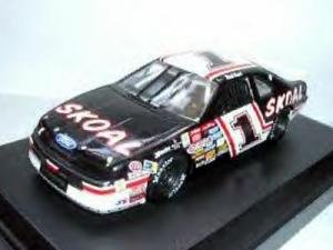 Jadi 1:43rd Scale Ford Thunderbird #1 Skoal - Rick Mast