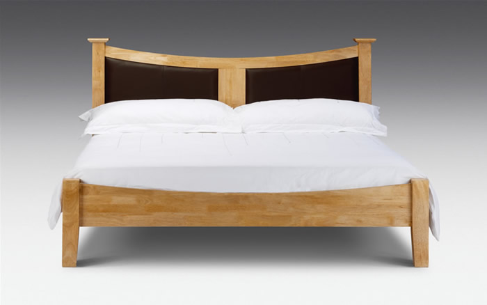 Balmoral 4ft 6 Double Oak Bedstead