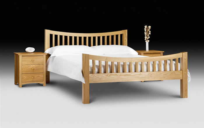 Rutland 4ft 6 Double Oak Bed