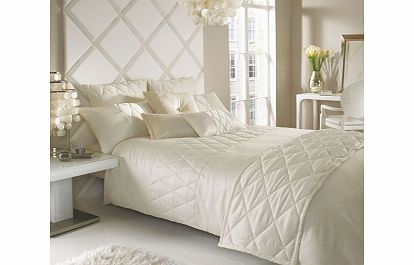 Kylie at Home Livarna Bedding Matching Accessories Catarina