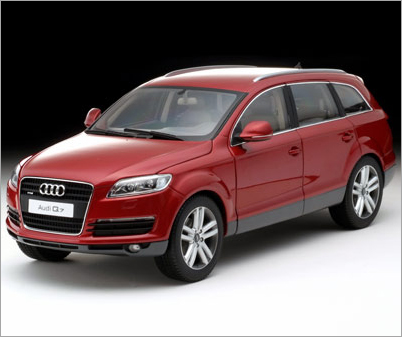 Audi Q7 in Red