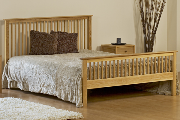 Delta Oak Bed Frame Double 135cm