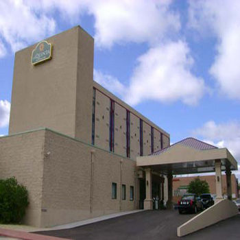 Inn & Suites Saint Paul