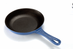 Le Creuset Cast Iron 20cm Omelette Pan - Graded