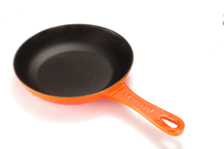 le creuset Cast Iron 20cm Omelette Pan - Volcanic