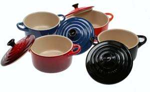 LE CREUSET Mini set of 4 Cocottes gift boxed