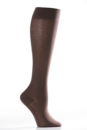 Ladies 1 Pair Levante Cotton Knee High Sock In 6