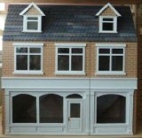 LIME MARKETING THE SHOP DOLLS HOUSE KIT/ 3 STOREY PAINTED BRICK