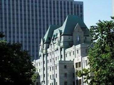 Lord Elgin Hotel