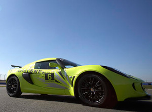 Exige driving at Silverstone