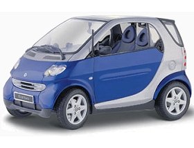 Maisto 1:18th Special Edition - Mercedes Smart Car