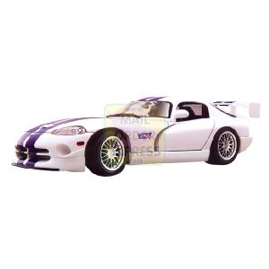 Maisto Dodge Viper GT2 White 1 18 Scale Special Edition