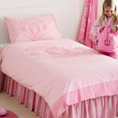 Reversible Single Duvet and Pillowcase.