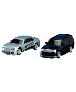 Mega Motors RC Lincoln Navigator/Chrysler 300C SRT-8