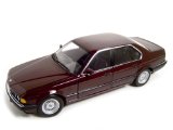 Minichamps 100023001BMW 7er E32 rot-metallic, 1:18 Minichamps