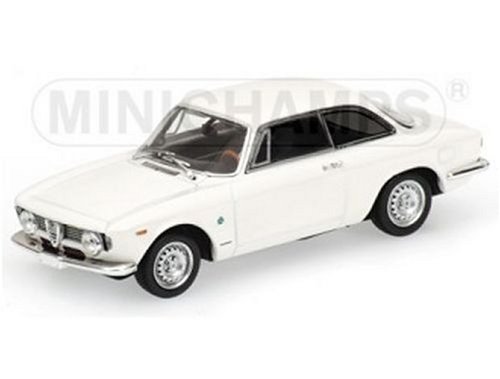 Minichamps Diecast Model Alfa Romeo Giulia Sprint GTA (1965) in White (1:43 scale)